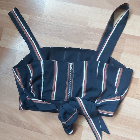 Striped Pants & Crop Top Matching Set Size Medium (M) - Picture 3 of 5